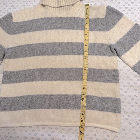 Calvin Klein Women’s Striped Turtleneck Sweater - Picture 3 of 7